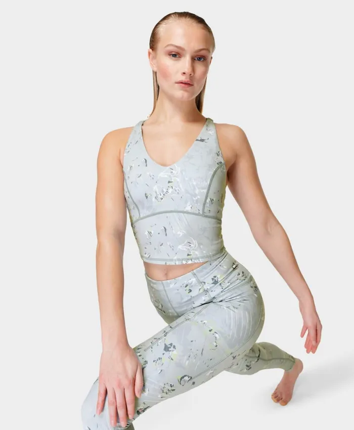 Women Super Soft Strappy Back Gym Vest Blue Falling Floral Print Sweaty Betty Vest Tops Women Super Soft Strappy Back Gym Vest Blue Falling Floral Print Sweaty Betty Vest Tops