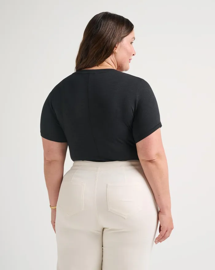 Women Tees TravisMathew CLOUD JERSEY TEE Black